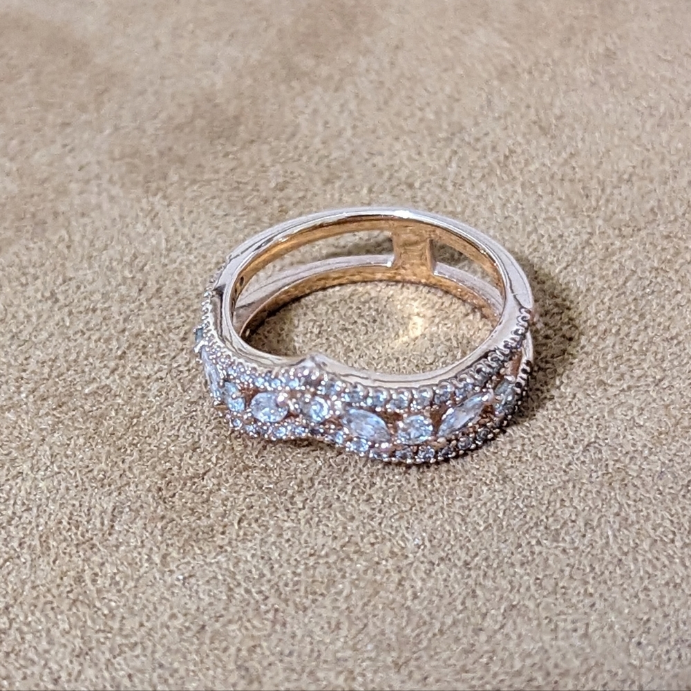 Pandora Sparkling Marquise Double Wishbone Ring